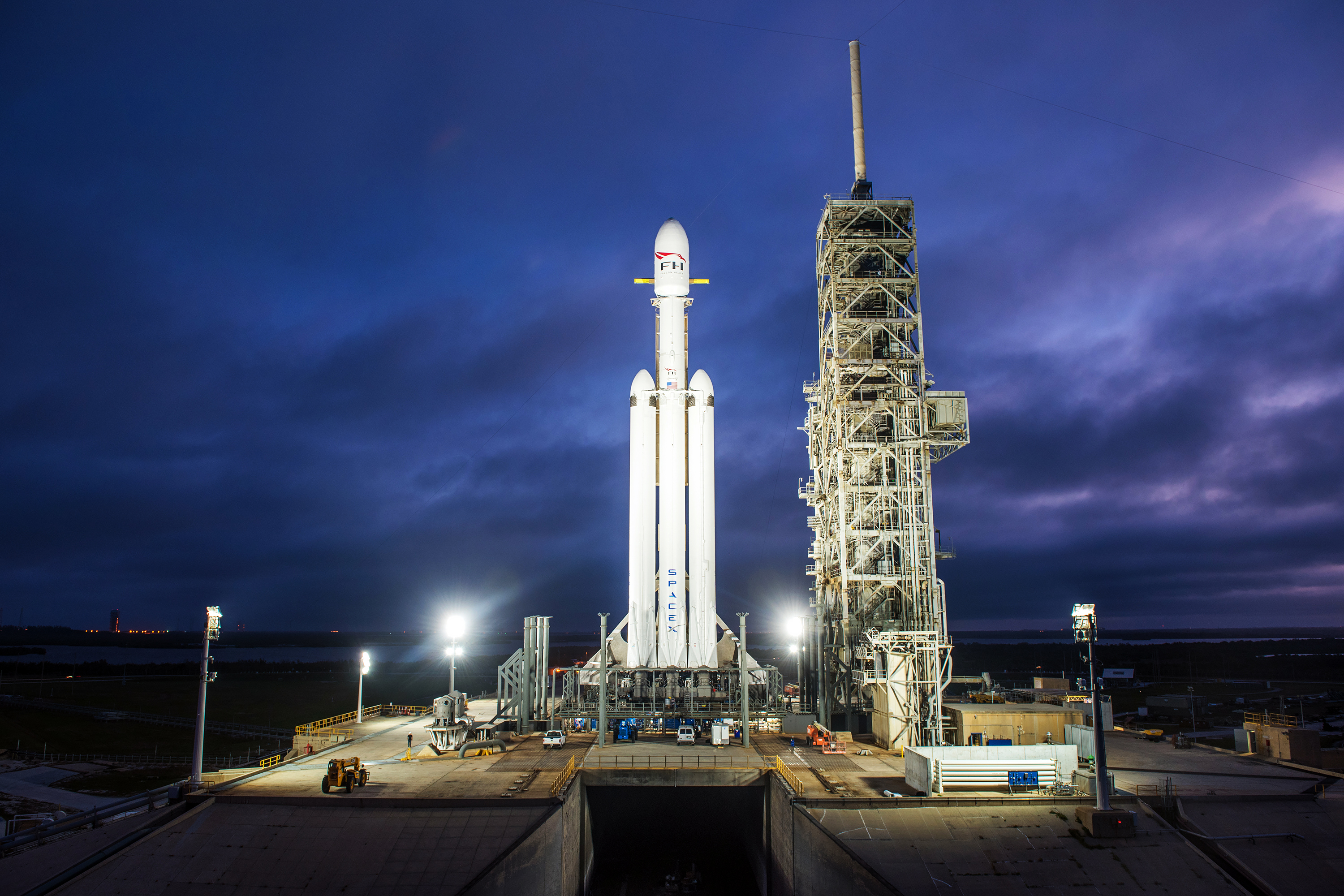 Falcon Heavy spacecraft